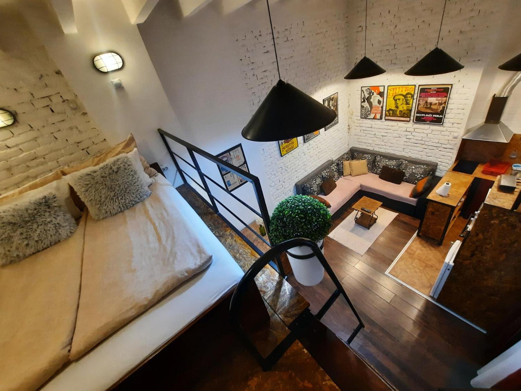 Authentic Belgrade Centre - Split Level Loft With Patio In Courtyard Διαμέρισμα Εξωτερικό φωτογραφία