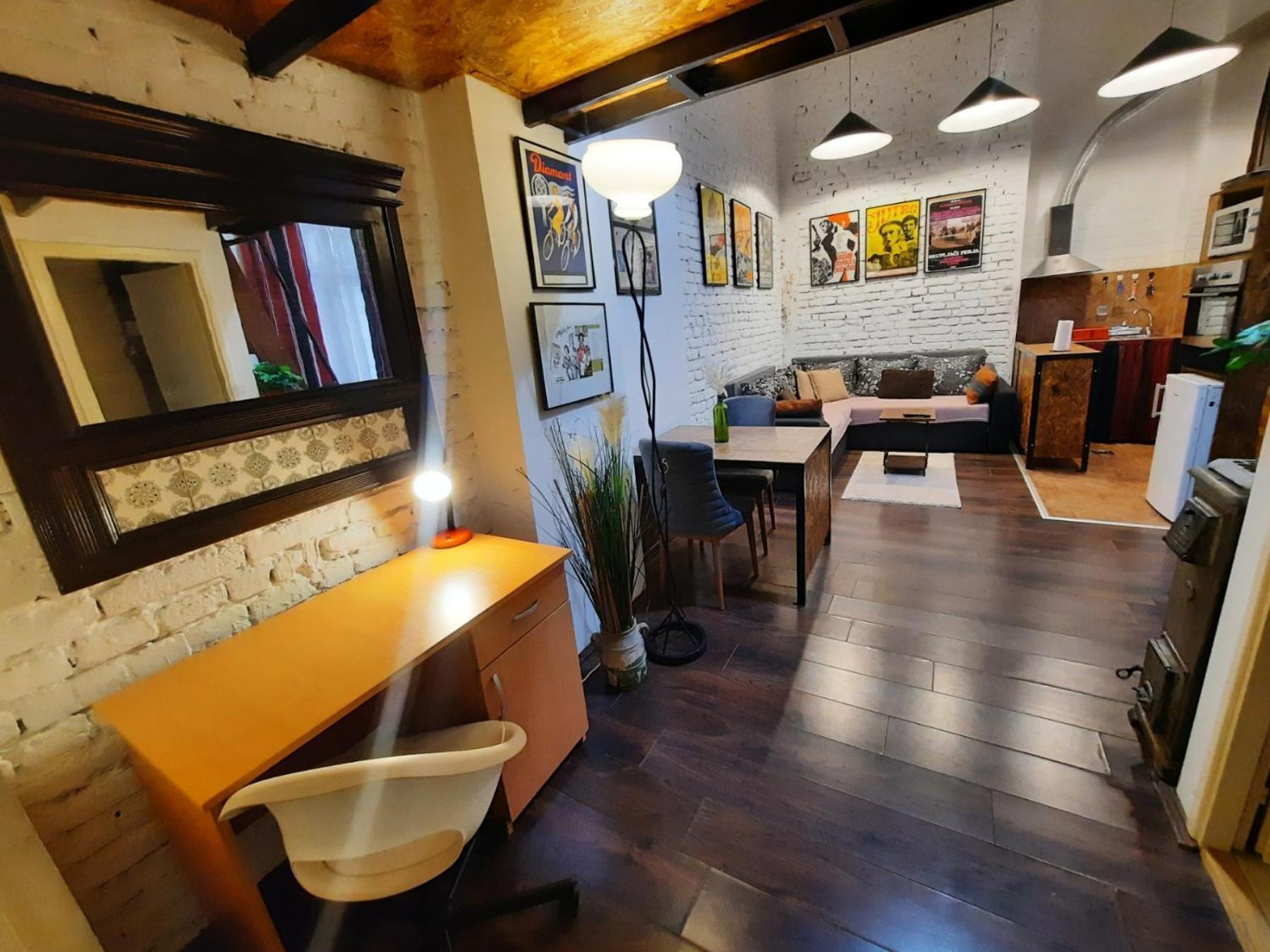Authentic Belgrade Centre - Split Level Loft With Patio In Courtyard Διαμέρισμα Εξωτερικό φωτογραφία