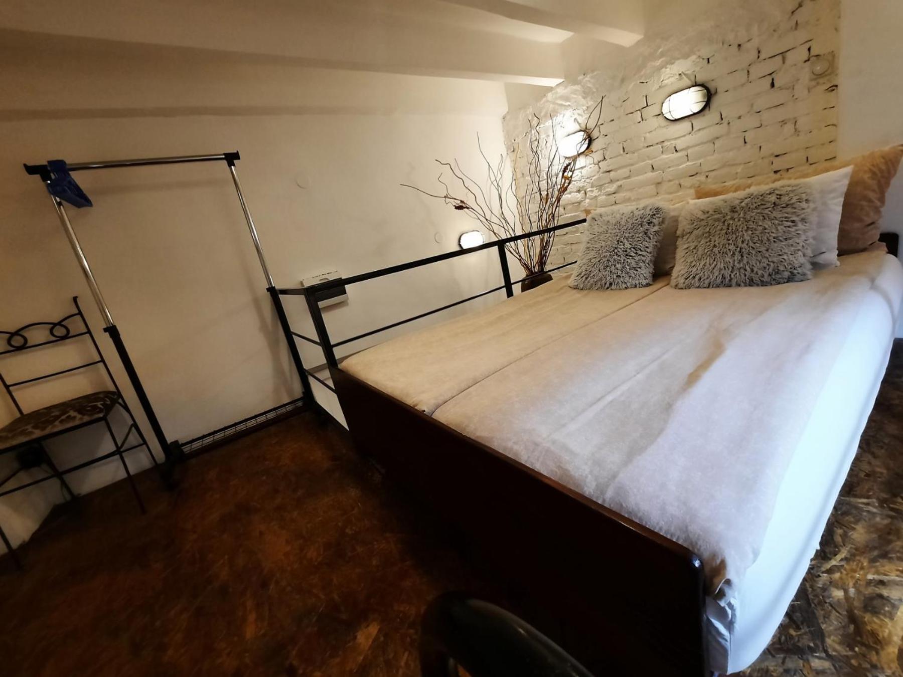 Authentic Belgrade Centre - Split Level Loft With Patio In Courtyard Διαμέρισμα Εξωτερικό φωτογραφία