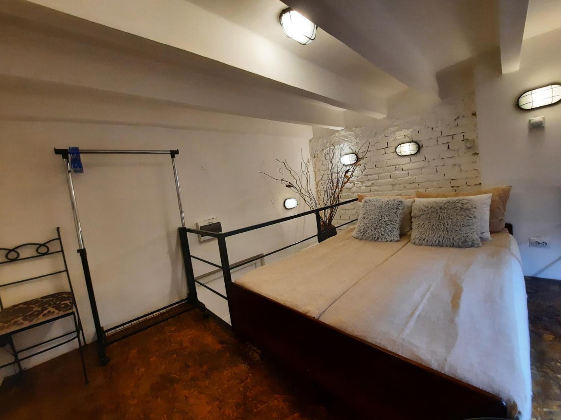 Authentic Belgrade Centre - Split Level Loft With Patio In Courtyard Διαμέρισμα Εξωτερικό φωτογραφία